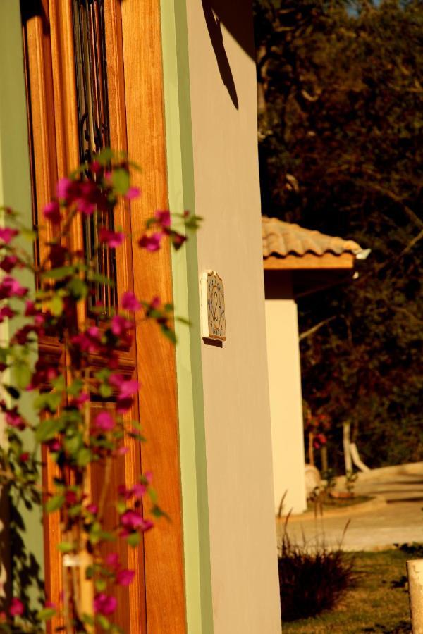 Solário Chalés Hotel Bueno Brandão Exterior foto